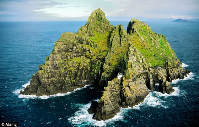 1406828039282_wps_1_dt01cg_skellig_michael_ke